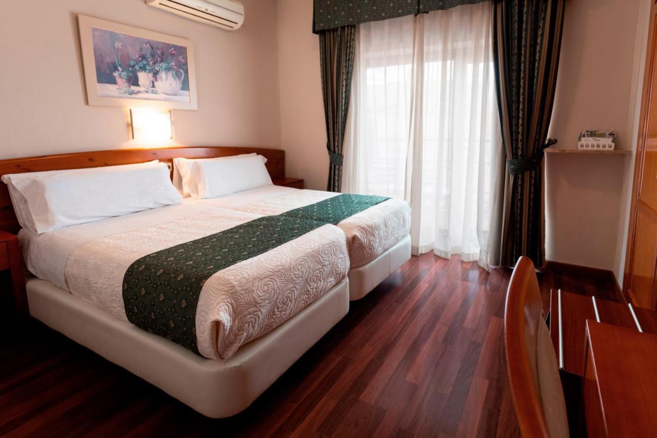 Hotel Alameda Malaga Ngoại thất bức ảnh